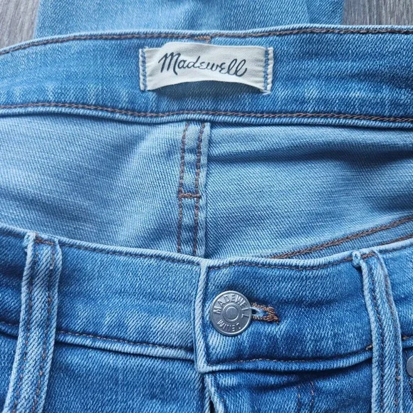 Madewell Mid Rise Stovepipe Jeans Light Wash Denim Women's Size 30T - Picture 3 of 5